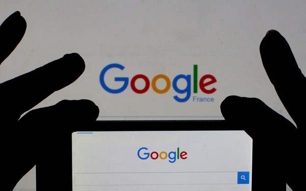 Apple Ancam Google: Sumber Pendapatan Raksasa Pencarian Terputus