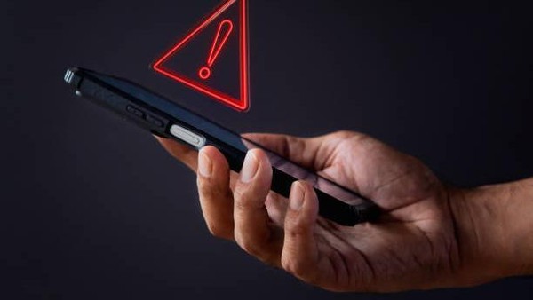 HP Terkena Malware? 7 Bahaya Mengerikan Mengintai Anda