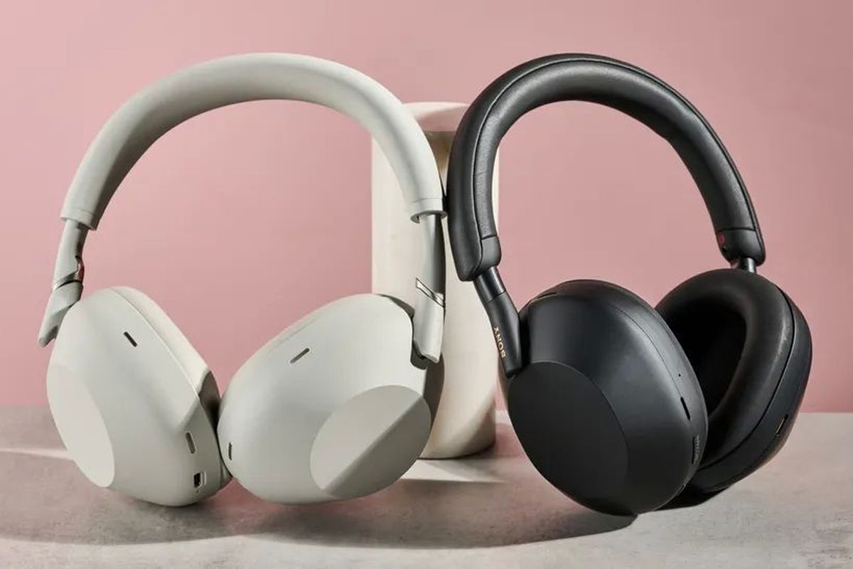 Headphone Sony WH-1000XM6: Lipat, Premium, Harga 7 Jutaan!