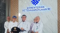 Pemerintah Resmi Larang Perusahaan Tahan Ijazah Karyawan: Aturan Baru!