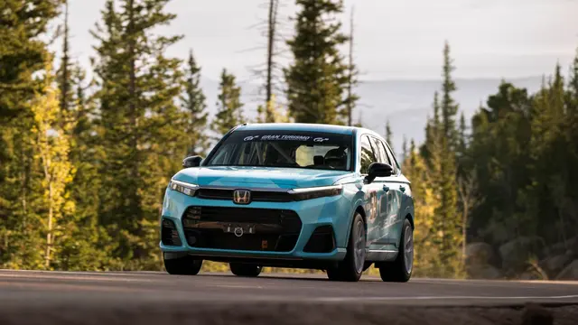 Honda_CR-V_Hidrogen_Debut_Balap_AS_Spesifikasi_Unggulan Honda CR-V Hidrogen: Debut Balap AS, Spesifikasi Unggulan!