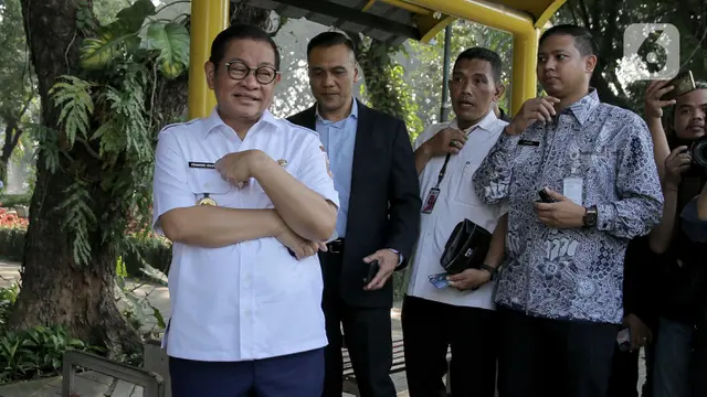 Jakarta-Jabar Kolaborasi Perbaiki Jalan Rusak Parung Panjang