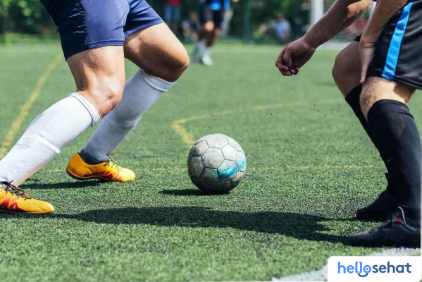 Mini_Soccer_vs_Futsal_Perbedaan_Spektakuler_yang_Wajib_Anda_Tahu Mini Soccer vs Futsal: Perbedaan Spektakuler yang Wajib Anda Tahu