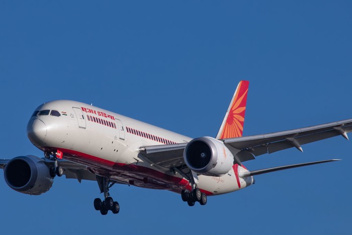 Misteri Boeing 787 Dreamliner: Kecelakaan Maut, Apa Penyebabnya?