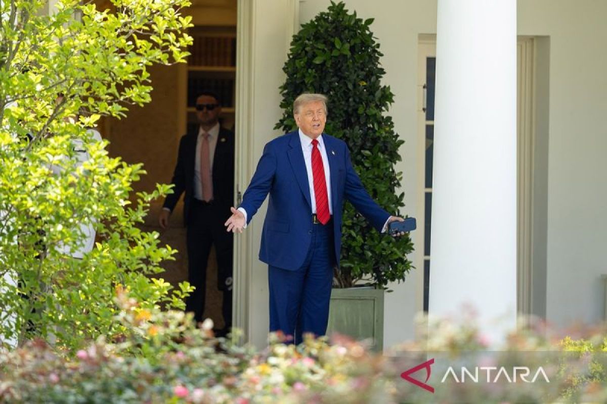 Ponsel T1 Trump: Keluarga Trump Meluncurkan Jaringan Seluler Baru