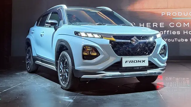Suzuki Fronx: 1500 Pemesanan! Pengiriman Juli 2025, Segera Miliki
