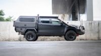 Toyota_Hilux_Modifikasi_Transformasi_Spektakuler_Jadi_Kendaraan_Tempur Toyota Hilux Modifikasi: Transformasi Spektakuler Jadi Kendaraan Tempur