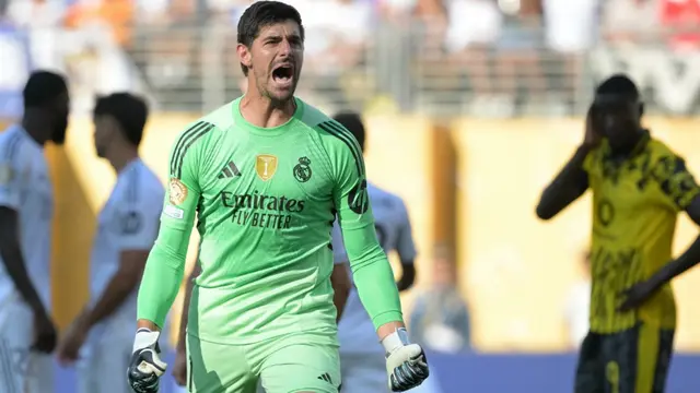 Courtois Bela Donnarumma: Kritik Musiala Terlalu Jauh?