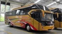 Hino RK 280 ABS: Bus Legendaris Kalimantan Timur Andalkan Ini